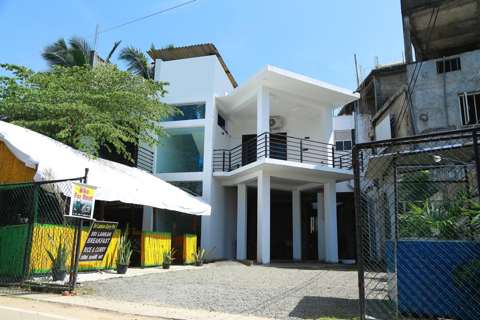 Camellia Hotel & Restaurant มิริสซา ภายนอก รูปภาพ